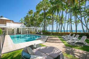 Alamanda Palm Cove by Belle Escapes