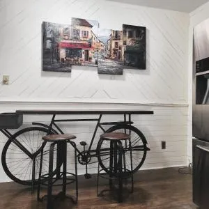 Majestic Living close to Boston- Family and group friendly - 兰道夫