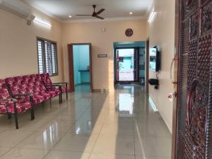 Thirunallar Ganeshas HomeStay