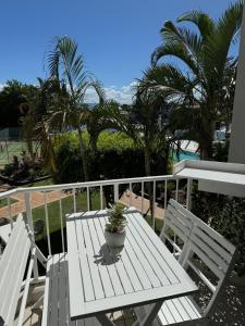 Pelican Cove Apartments