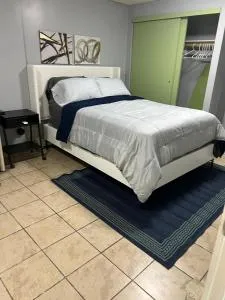 305-B Studio - Morris Heights