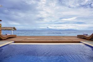 Moontana Beachfront Villa