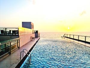 Ocean Breeze Condo
