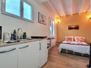 Appartements Road Stop Studio *Paris*Disney*Gare* : photos des chambres