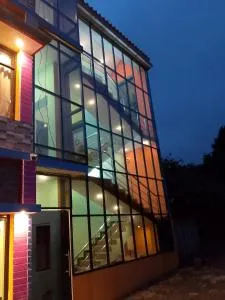 SD Residency - Yercaud - 科利希尔斯