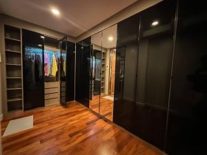 1897summer villa 曼谷中心7卧Asok&Thong Lor800平米海天别墅