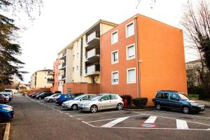 Proche rempart avec Parking sécurisé