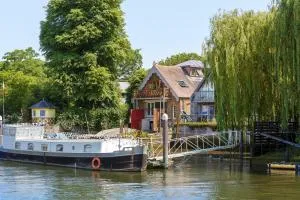 Eel Pie Boathouse - Twickenham