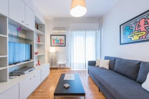 Koukakis Haven 2BR Apt 7 to metro