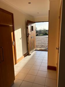 Ty Odyn. Best of Both Worlds. Rural yet Connected.