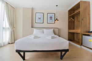 เดอะคอร์เนอร์ The Corner