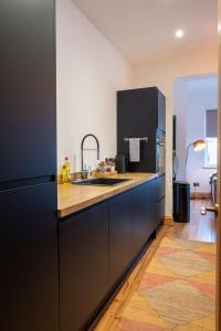 Stylish Quayside Apartment with River View