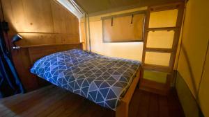 Tentes de luxe Camping Paradis Aubeterre : photos des chambres