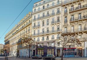 Hotels B&B HOTEL Marseille Centre Vieux Port : photos des chambres