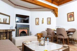 Serenity in La Palmeraie: 2-Bed Apartment