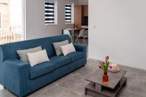 Beautiful 2BDR Apartment and GREAT Location!