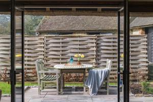 The Thatched Barn by Bloom Stays