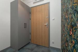 Studio with Balcony in Poznan by Noclegi Renters