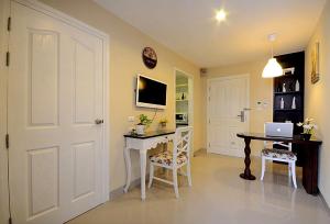 At Residence Suvarnabhumi Hotel