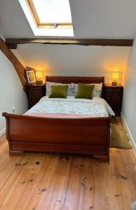 Maisons de vacances French Farmhouse Retreat - Chant Oiseau : photos des chambres