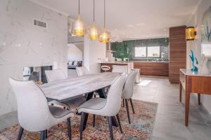 Lagos Luxe: Private 4BR Designer Villa with Pool