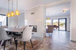 Luxurious 4Bedroom Villa Retreat by Lisbeyond