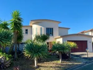 Amazing Seaview House - Waimauku