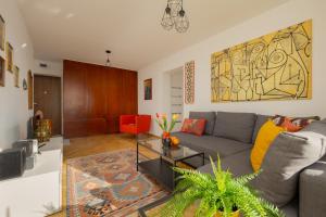 Autumn Apartment with Balcony and Two Bedrooms by Noclegi Renters