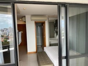 Quarto 50m2 próximo shopping Salvador