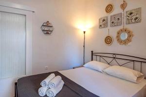 Minimal and cozy Home in Zografou