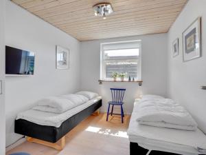 Holiday Home Marno - 500m from the sea by Interhome