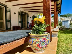 Villa Teresa con piscina costiera amalfitana