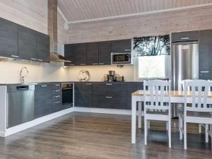 Holiday Home Mökki tenolla by Interhome