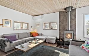 4 Bedroom Amazing Home In Gilleleje