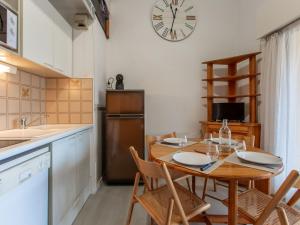 Apartment Les Terrasses Notre Dame du Port-9 by Interhome