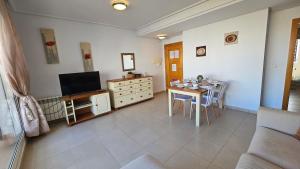 2 Bedroom Apartment - RO822LT