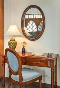 Eliana Premio Hotel Hanoi