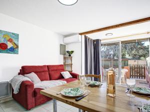 Appartements Apartment Les Coraux-14 by Interhome : photos des chambres