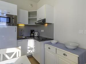 Apartment Château De Kergonano-15 by Interhome