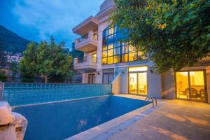 Mete 2 Villa İcmeler Marmaris