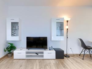 Apartment La Mar-2 by Interhome