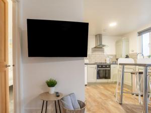 Chalet Wheal Rose Hot Tub Lodge by Interhome