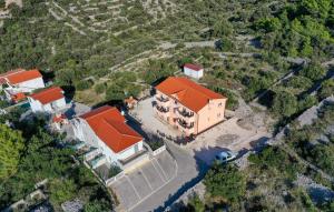 Two-Bedroom Apartment In Sevid