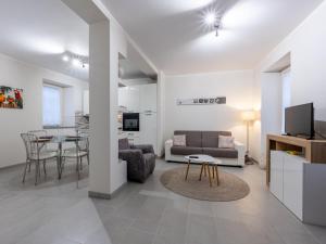 Holiday Home Louna by Interhome