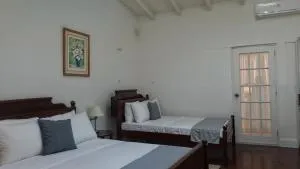 Rainbow Inn - 圣乔治