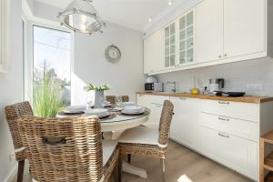 Apartament Four Seasons by Noclegi Renters