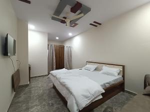 RK RESIDENCY