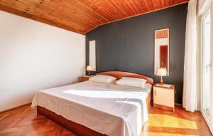 Two-Bedroom Apartment In Nemira