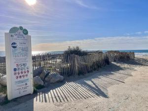 Studio Cabine avec Terrasse et Parking, Climatisé - FR-1-716-43