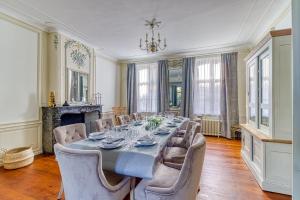 Maisons de vacances La Villa Authentique - Jacuzzi, babyfoot : photos des chambres